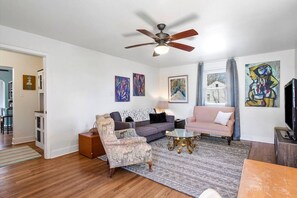 Älytelevisio, kirjoja