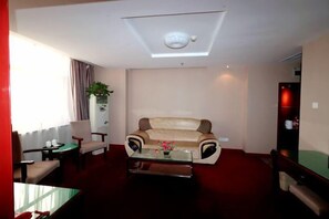 Room - Gangu Hotel (Gangu)