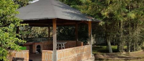 Enceinte de lâhĂ©bergement