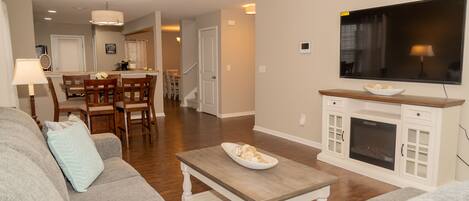 Family House, 4 Bedrooms | Living area | Flat-screen TV, fireplace