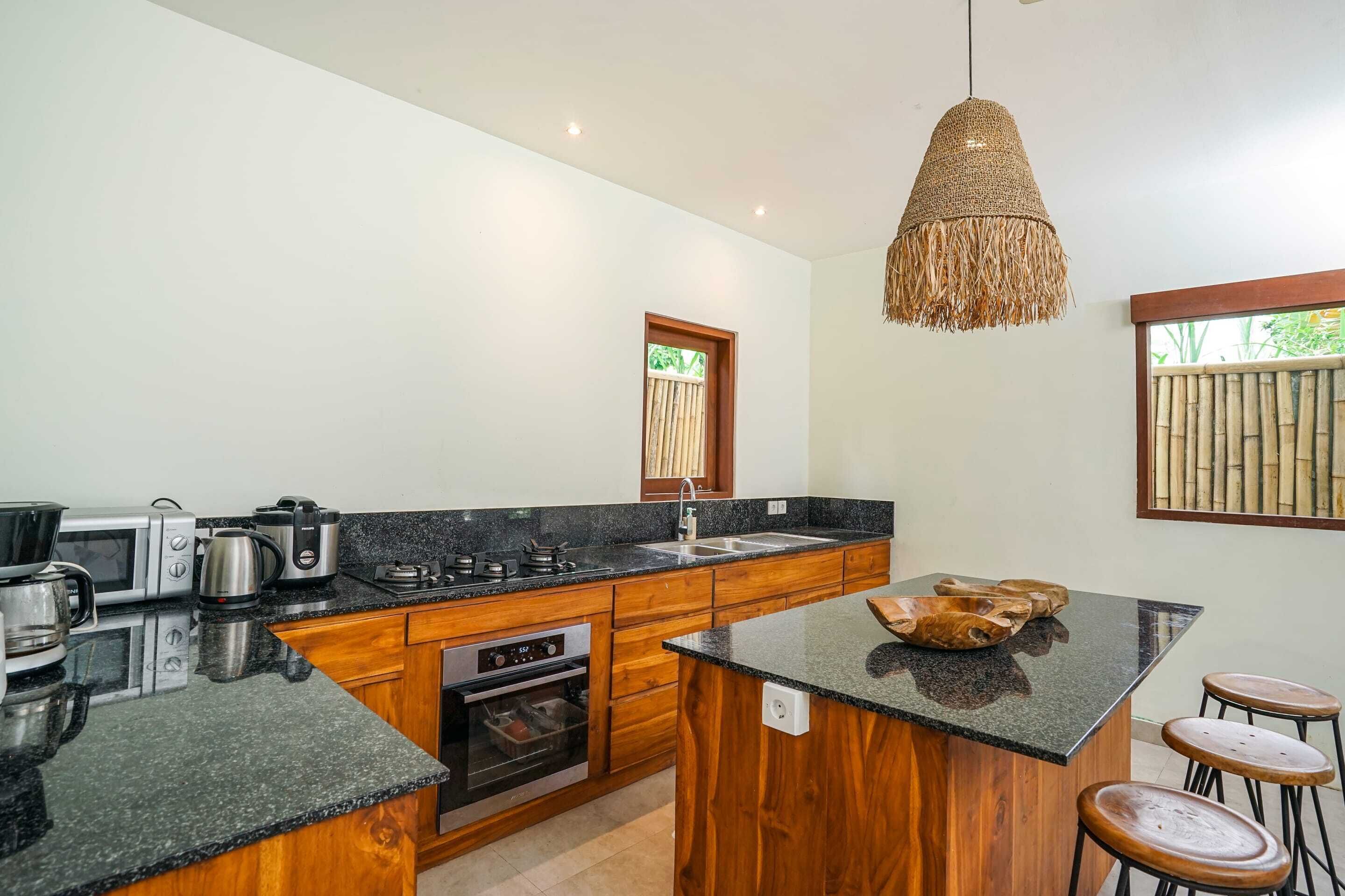 Photo - Villa Ravenala, Sumptuous 5BR Luxury Villa 10min away from Lovina in the North of Bali