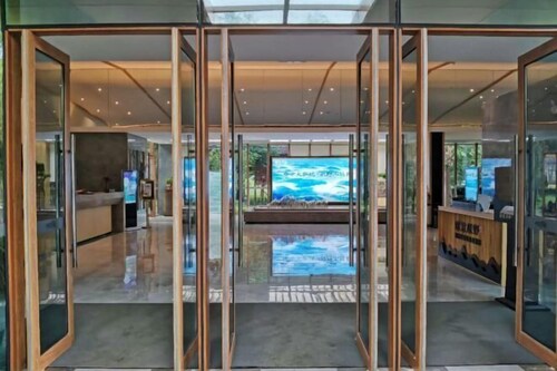 Zhaojun Champaign road Hotel