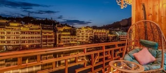 Yilanjiangshe Linjiang Inn