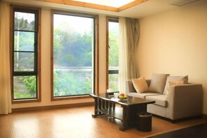 Room - Baduli Homestay (Cili)