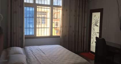 Shuangfeng Century Hotel