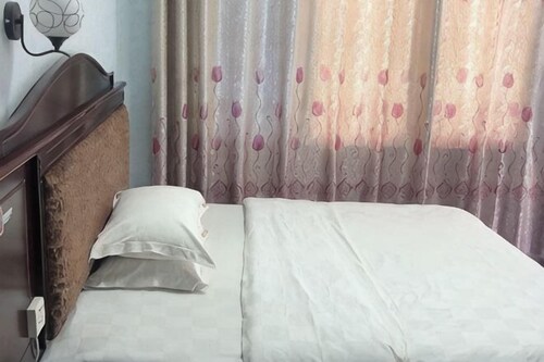 Shuangfeng Century Hotel