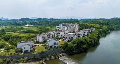Huangshan Evert Tennis Training Center Hotel