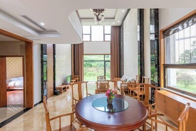 Huangshan Evert Tennis Training Center Hotel