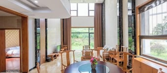 Huangshan Evert Tennis Training Center Hotel