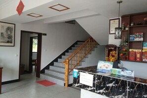 صورة غير مصنفة، 5 من 33، زرّ