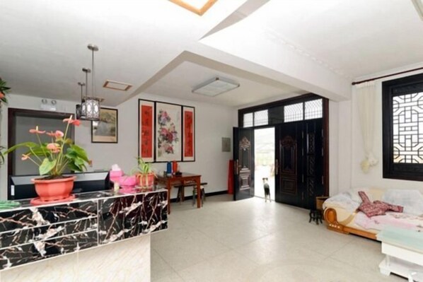 Interior - Yinxingshu Inn (Jing County)