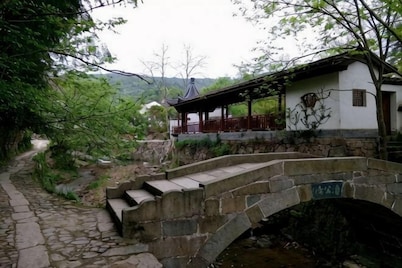 Yinxingshu Inn
