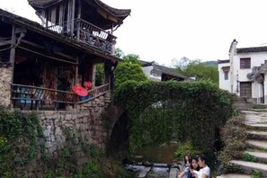 Unclassified image, 5 of 33, button - Yinxingshu Inn (Jing County)