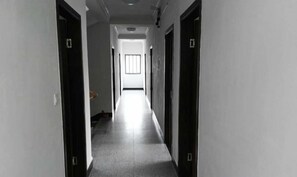 Interior - Yinxingshu Inn (Jing County)