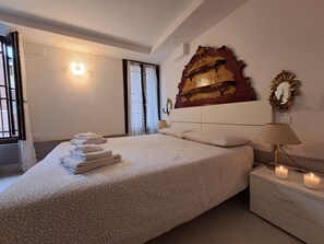 1 Schlafzimmer, Schreibtisch, Bügeleisen/Bügelbrett, kostenloses WLAN