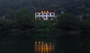 บริเวณภายนอก