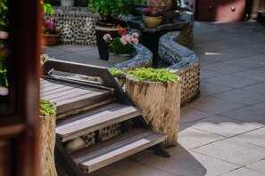 Garden - Guqiulou Boutique Inn (Dali City)
