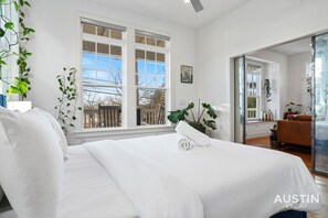 4 bedrooms, desk, iron/ironing board, free WiFi