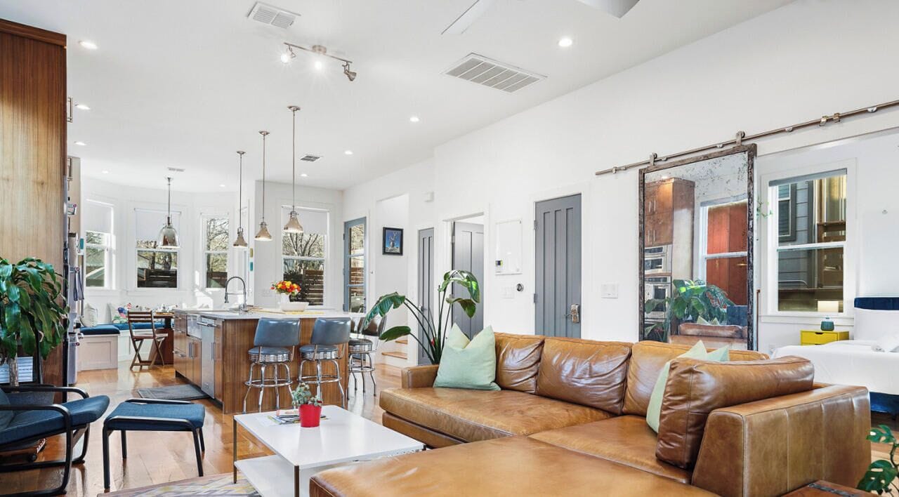 Smart-tv, Netflix, Hulu och böcker