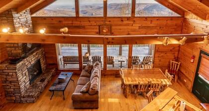 Compton Mountain Cabin w/ Big Mountain Views