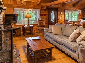 Télévision, cheminée