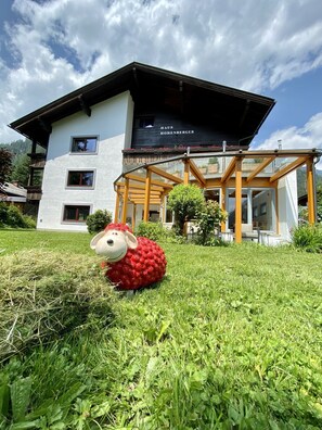 Front of property - Apartments Hohenberger (Mallnitz)