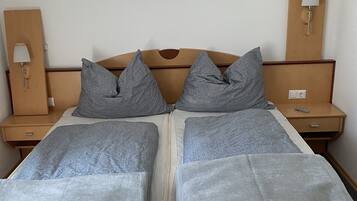 Estudio Premium, vista a la montaña, junto a la montaña | 1 habitación, caja de seguridad en la habitación y escritorio