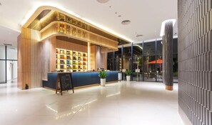 Bar (on property) - JOY Seaview Apartment in Cam Ranh Nha Trang (Cam Ranh)