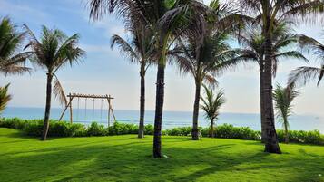 Privat strand og hvit sand