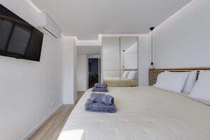 2 chambres, fer et planche à repasser, Wi-Fi gratuit, draps fournis