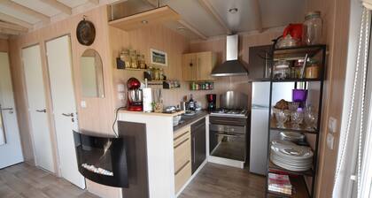 pretty chalet in a small nature and calm ecovillage 800m from the beach