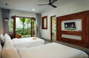 Minibar, desk, laptop workspace, blackout curtains - Bopha Watbo Residence (Siem Reap)