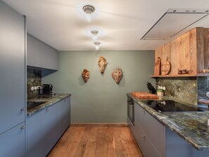 Kühlschrank, Ofen, Geschirrspüler