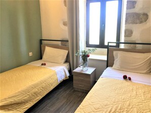 2 chambres, fer et planche Ă repasser, lit parapluie, Wi-Fi gratuit