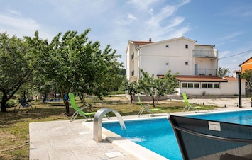 pool