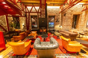 Flat-screen TV, heated floors - Melesin Distillery (Leskovik)