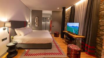 1 phòng ngủ, két bảo mật tại phòng, bàn