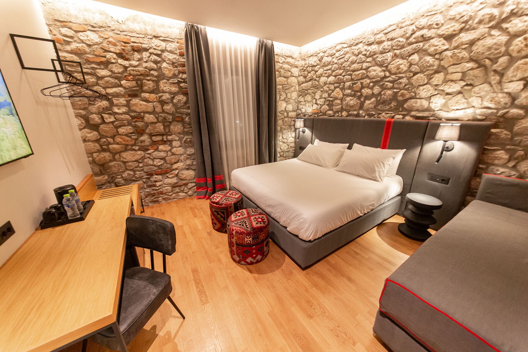 Habitación Deluxe doble | Caja fuerte, escritorio, espacio para trabajar con un portátil