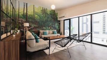 Televisión, oficina