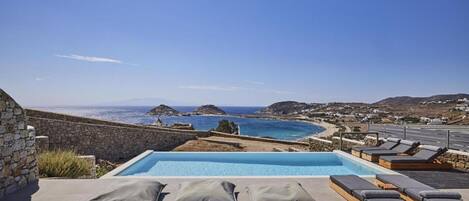 Piscine extérieure, piscine chauffée