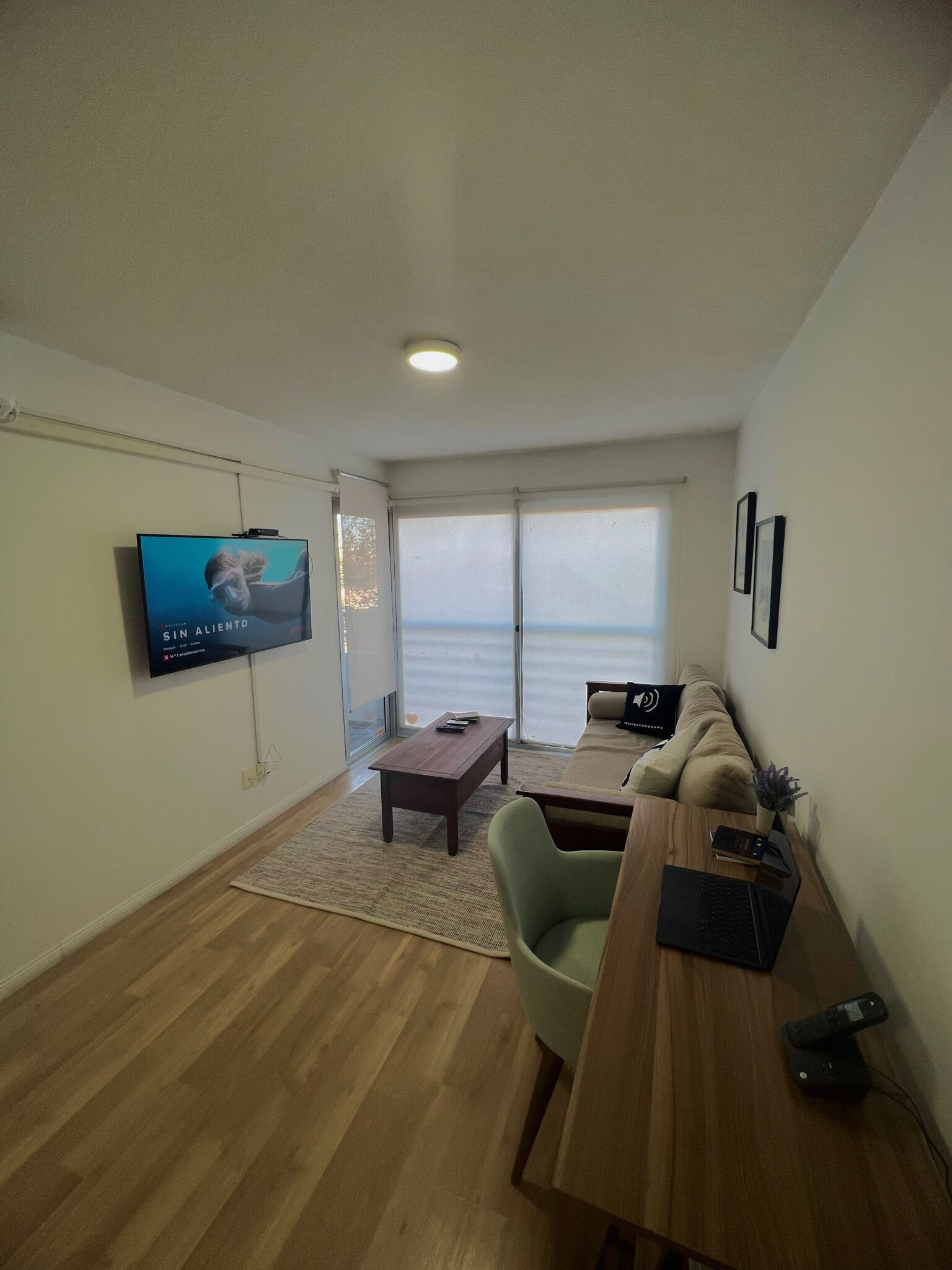 智能電視、書籍