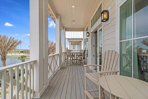 Outdoor dining - Designer Beach Home at Cinnamon Shore South w/ Access to Great Amenities! (Port Aransas)