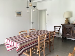 Dining - Classified 4★ Landes house with swimming pool, in town center and beach nearby. (Messanges)
