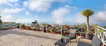 Vacation Home 'Casa Andrea' with Sea View, Private Terrace and Wi-Fi