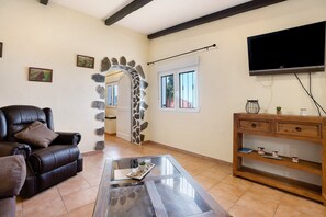 Télévision, cheminée