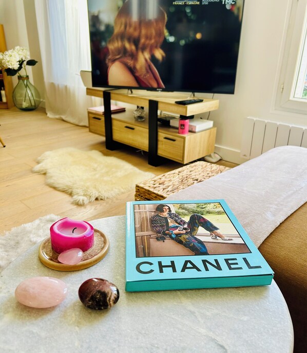 1 slaapkamer, een strijkplank/strijkijzer, wifi, beddengoed