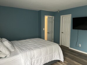 4 chambres, fer et planche à repasser, Wi-Fi, literie fournie