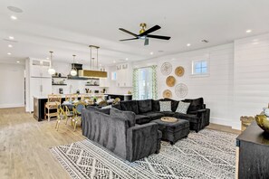 Televisión, futbolito y tenis de mesa 