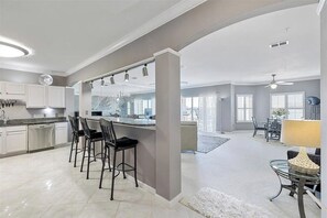 Interior - Harbor Central Penthouse (Destin)