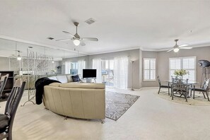 Smart TV, fireplace, stereo